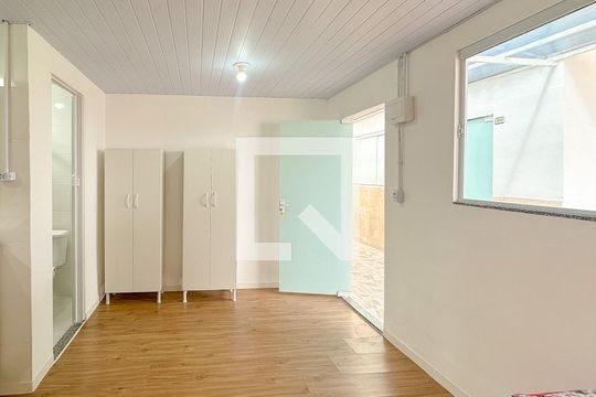 Kitnet/Studio para alugar com 1 quarto, 18m² em Jardim Cidade de Florianopolis, São José
