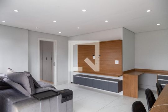 Apartamento para alugar com 1 quarto, 47m² em Vila Galvão, Guarulhos