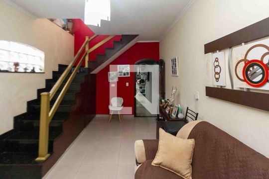 Casa à venda com 3 quartos, 196m² em Jardim Tiete, São Paulo