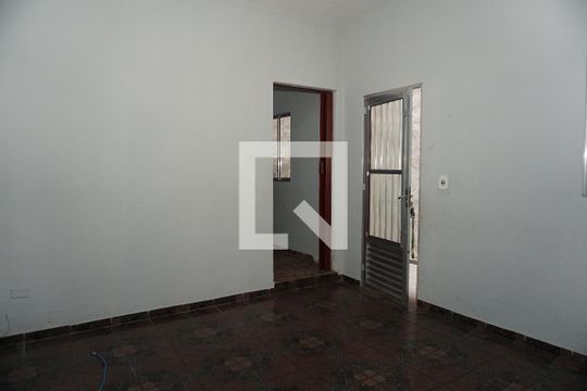 Casa para alugar com 2 quartos, 120m² em Jardim Valo Verde, Embu das Artes