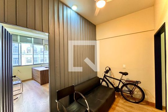 Kitnet/Studio para alugar com 1 quarto, 30m² em Centro, Rio de Janeiro