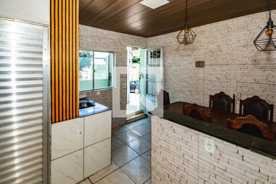 Casa para alugar com 2 quartos, 50m² em Guadalajara (justinópolis), Ribeirão das Neves