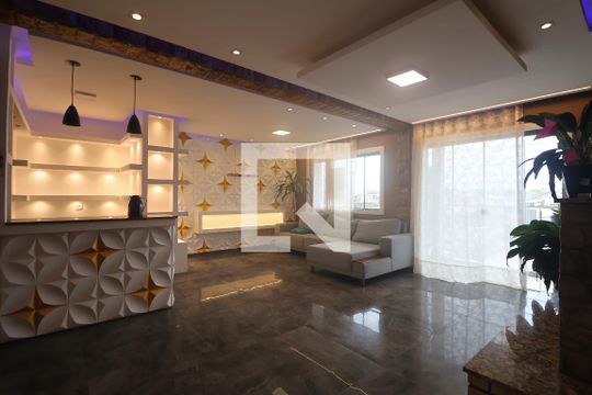 Apartamento para alugar com 3 quartos, 245m² em Mathias Velho, Canoas