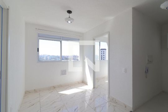 Apartamento para alugar com 2 quartos, 34m² em Veleiros, São Paulo