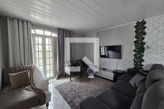 Casa à venda com 4 quartos, 170m² em Hauer, Curitiba