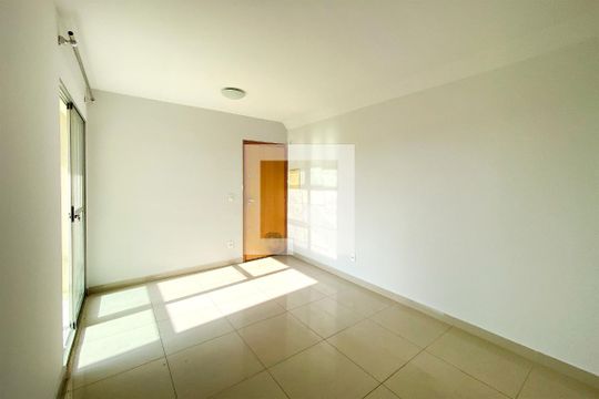 Apartamento à venda com 2 quartos, 54m² em Heliópolis, Belo Horizonte