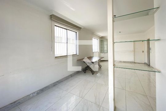 Apartamento para alugar com 3 quartos, 120m² em Barroca, Belo Horizonte