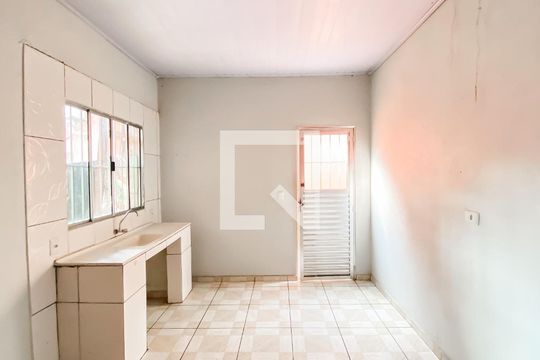 Casa para alugar com 1 quarto, 47m² em Cidade Nitro Operária, São Paulo