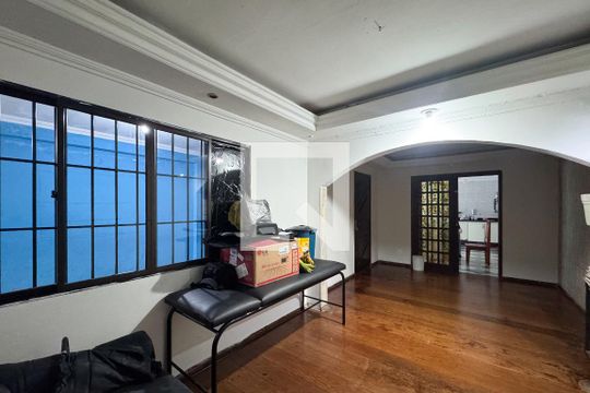 Casa para alugar com 4 quartos, 210m² em Vila Claraval, São Bernardo do Campo