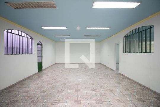 Casa para alugar com 1 quarto, 130m² em Jardim Santa Efigenia, São Paulo