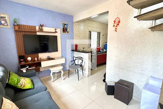 Casa para alugar com 3 quartos, 76m² em Parque Jurema, Guarulhos