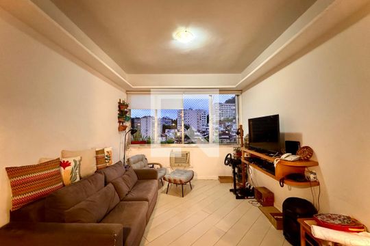 Apartamento para alugar com 3 quartos, 107m² em Humaitá, Rio de Janeiro