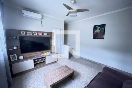 Casa para alugar com 2 quartos, 75m² em Parque Sao Vicente, São Vicente