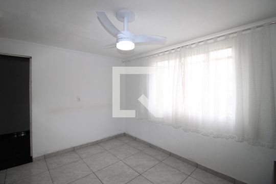 Apartamento para alugar com 2 quartos, 45m² em Conjunto Habitacional Santa Etelvina Ii, São Paulo