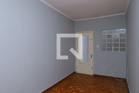 Casa para alugar com 1 quarto, 50m² em Vila Rosaria, São Paulo