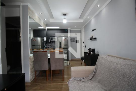 Apartamento para alugar com 3 quartos, 59m² em Vila Pirajussara, São Paulo