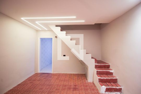 Casa à venda com 3 quartos, 134m² em Vila dos Remedios, São Paulo