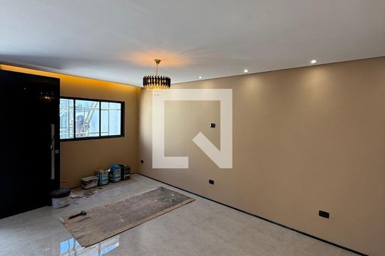 Casa à venda com 3 quartos, 168m² em Jardim Presidente Dutra, Guarulhos