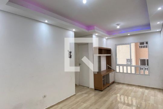 Apartamento à venda com 2 quartos, 46m² em Três Montanhas, Osasco