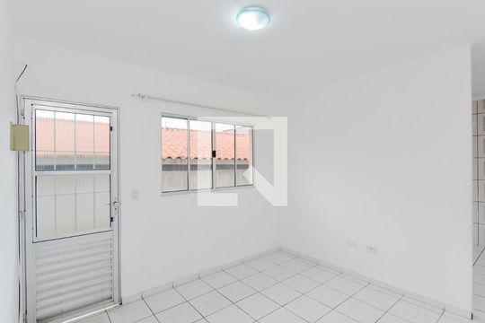 Casa de Condomínio para alugar com 2 quartos, 104m² em Jardim Guilhermino, Guarulhos