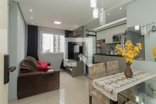Apartamento para alugar com 2 quartos, 47m² em Vila Antonieta, São Paulo