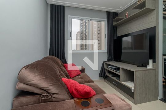 Apartamento para alugar com 2 quartos, 47m² em Vila Antonieta, São Paulo