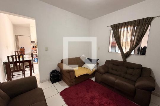 Casa para alugar com 4 quartos, 270m² em Jardim Mirante, Várzea Paulista