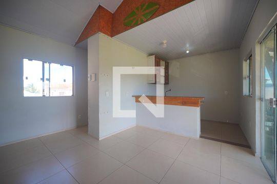 Apartamento para alugar com 1 quarto, 50m² em Carianos, Florianópolis