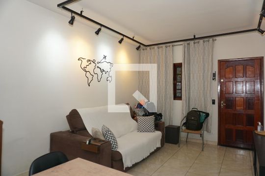 Casa para alugar com 2 quartos, 115m² em Capão Redondo, Embu das Artes