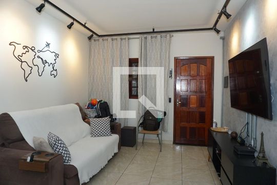 Casa para alugar com 2 quartos, 115m² em Capão Redondo, Embu das Artes