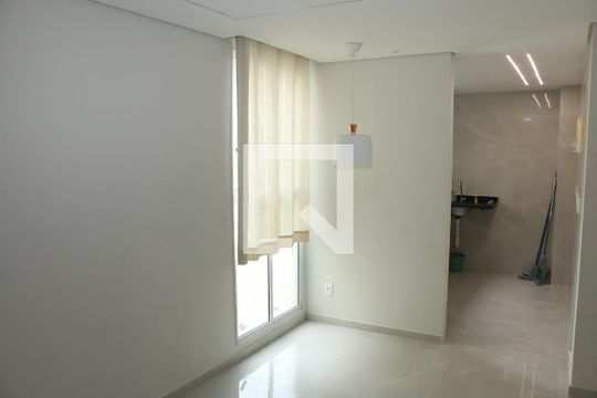 Apartamento para alugar com 2 quartos, 60m² em Jardim Alvorada, Nova Iguaçu