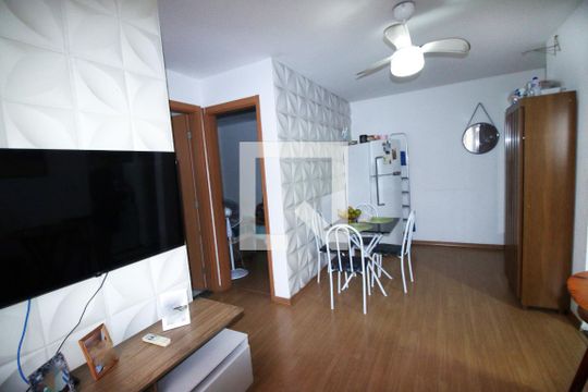 Apartamento para alugar com 2 quartos, 45m² em Colégio, Rio de Janeiro