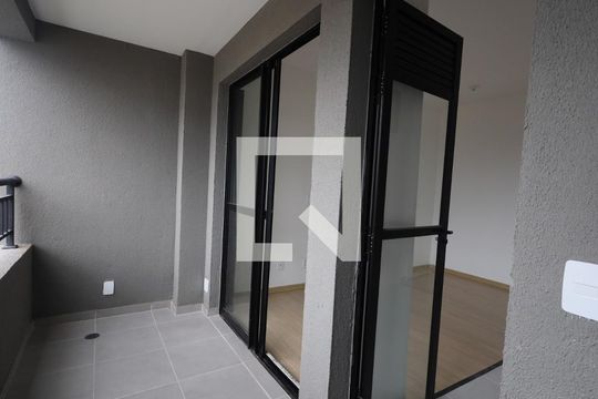 Área de Serviço de apartamento para alugar com 2 quartos, 49m² em Jaguaribe, Osasco