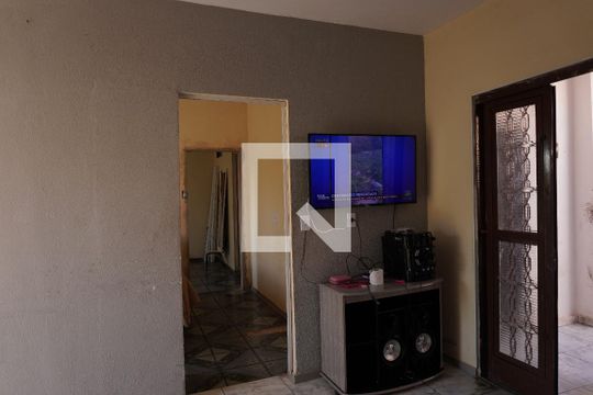 Casa para alugar com 2 quartos, 40m² em Cidade Aracy, São Carlos