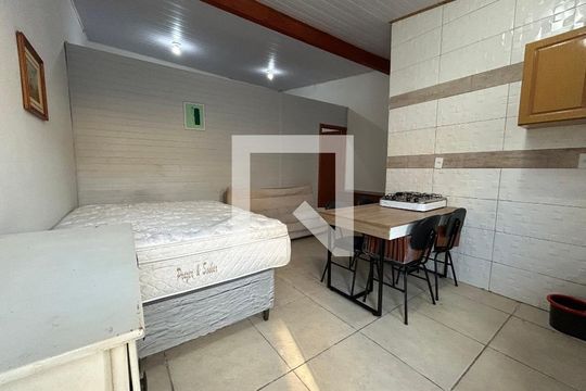 Casa de Condomínio para alugar com 1 quarto, 32m² em Rio Tavares, Florianópolis