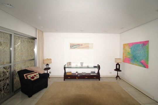 Sala de casa para alugar com 4 quartos, 500m² em Jardim São Paulo, São Paulo