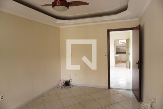 Casa para alugar com 3 quartos, 151m² em Jardim Bandeirantes, São Carlos