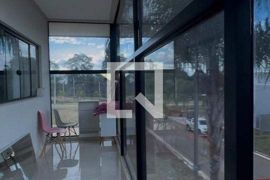 Casa de Condomínio para alugar com 4 quartos, 335m² em Condomínio Residencial Gaudi, Anápolis