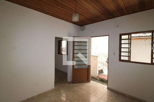 Casa para alugar com 1 quarto, 60m² em Vila Baruel, São Paulo