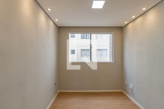 Apartamento para alugar com 2 quartos, 41m² em Vila Cristalia, São Paulo