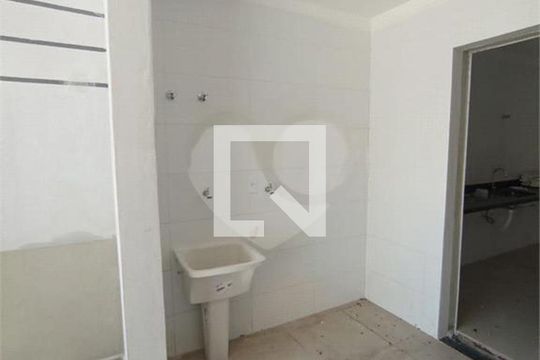 Casa à venda com 3 quartos, 83m² em Vila Roque, São Paulo