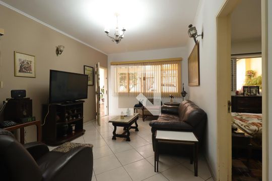 Casa à venda com 3 quartos, 177m² em Vila Cecilia Maria, Santo André