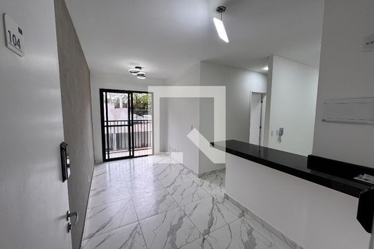 Apartamento para alugar com 2 quartos, 45m² em Jardim Pioneira, Cotia