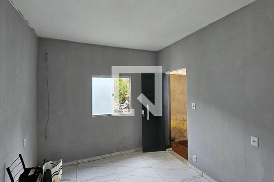 Casa para alugar com 2 quartos, 50m² em Rancho Fundo, Nova Iguaçu