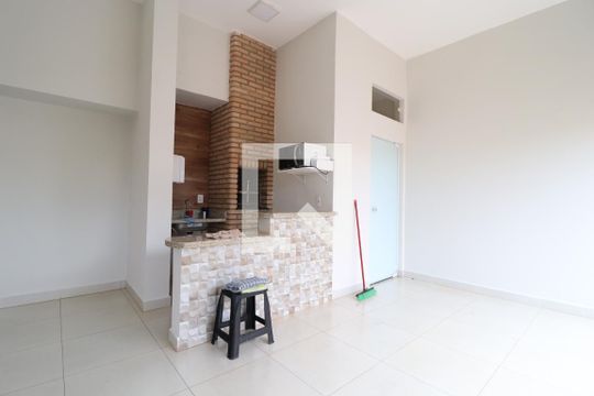 Apartamento para alugar com 2 quartos, 43m² em Alto Umuarama, Uberlândia