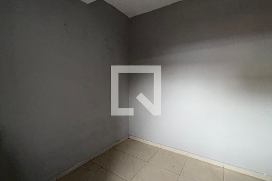 Casa para alugar com 1 quarto, 45m² em Parque Florida, Carapicuíba