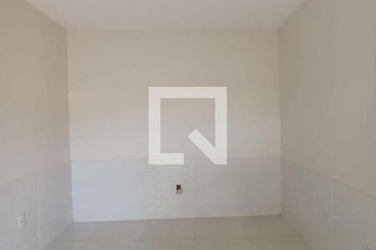 Casa para alugar com 2 quartos, 80m² em Vila Santa Teresinha de Jesus, Nova Iguaçu
