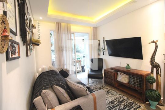 Apartamento à venda com 2 quartos, 61m² em Vila Isa, São Paulo