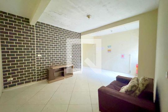 Casa para alugar com 2 quartos, 115m² em Jardim dos Pimentas, Guarulhos