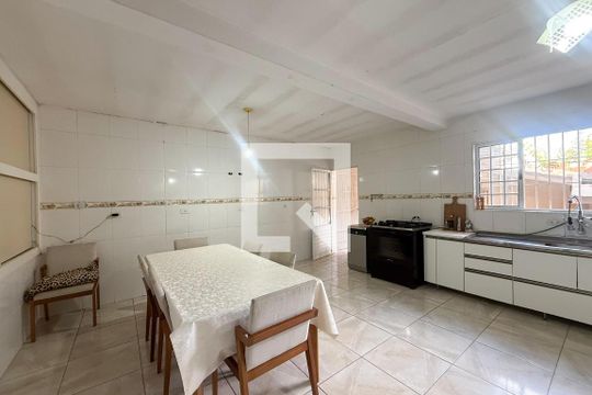 Casa à venda com 2 quartos, 130m² em Jardim Jaragua, São Paulo